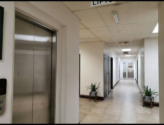 81M² OFFICE TO LET IN MORNINGSIDE